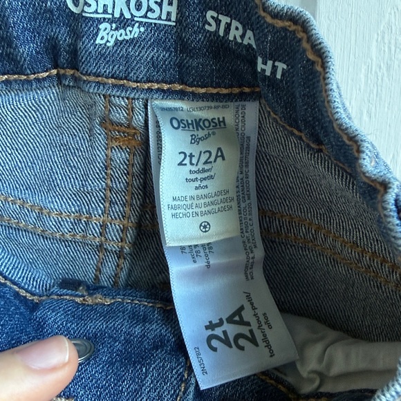 OshKosh B'gosh Classic Blue Denim Toddler Jeans 2T - Picture 5 of 7